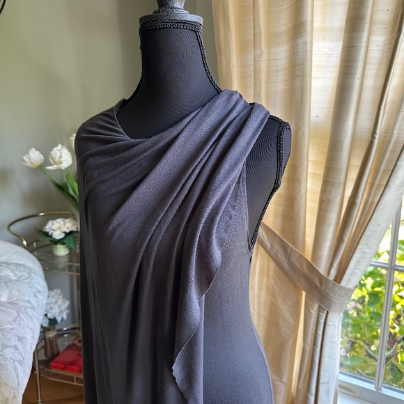 Alice + Olivia Cape Dress - Picture 4 of 7